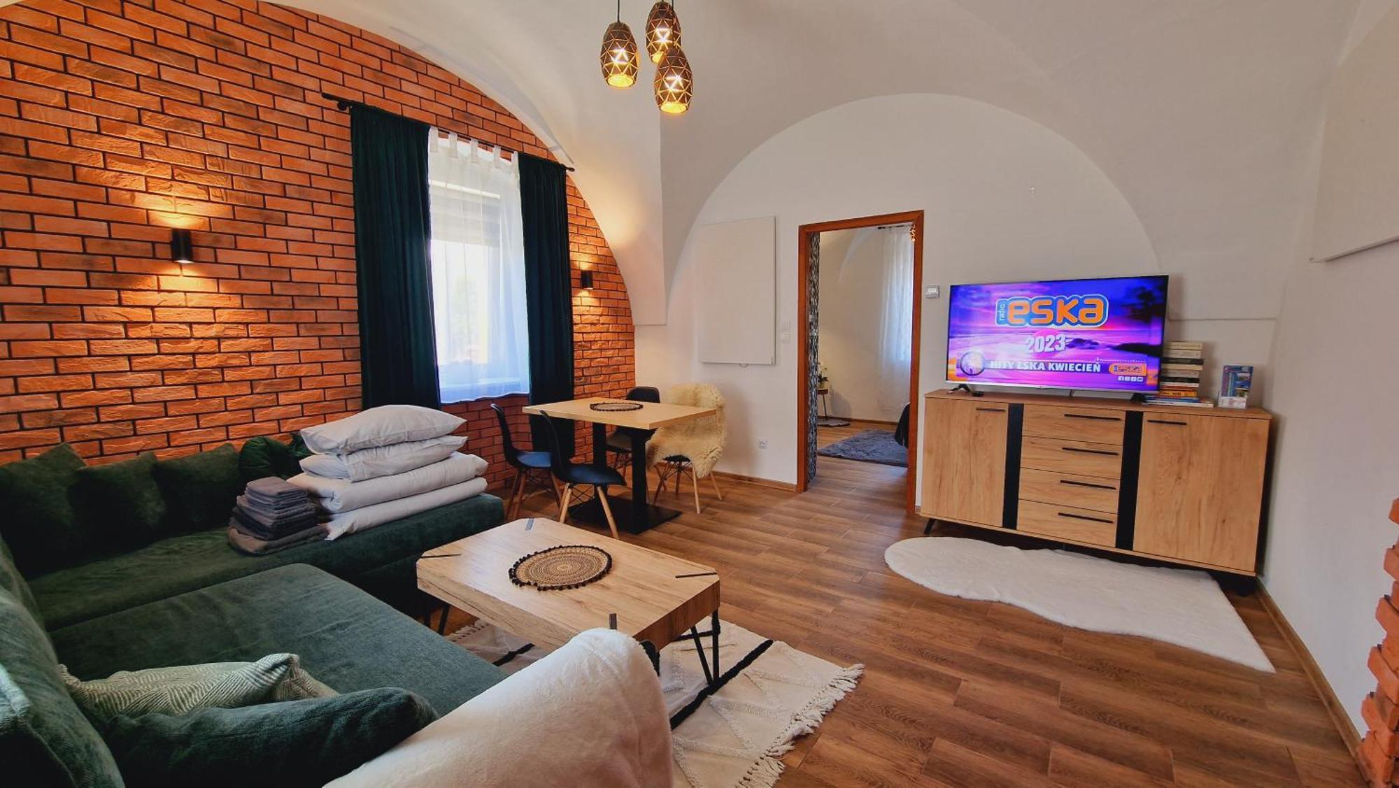 Apartment 174